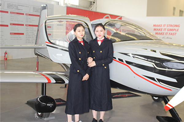 嵩县航空学校